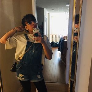 Meet your Posher, Manal